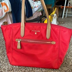 Michael Kors Kelsey medium nylon tote
